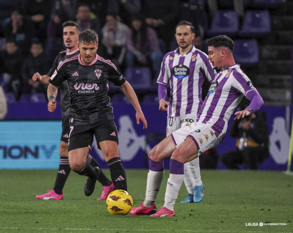 Real Valladolid- Albacete  / LA LIGA