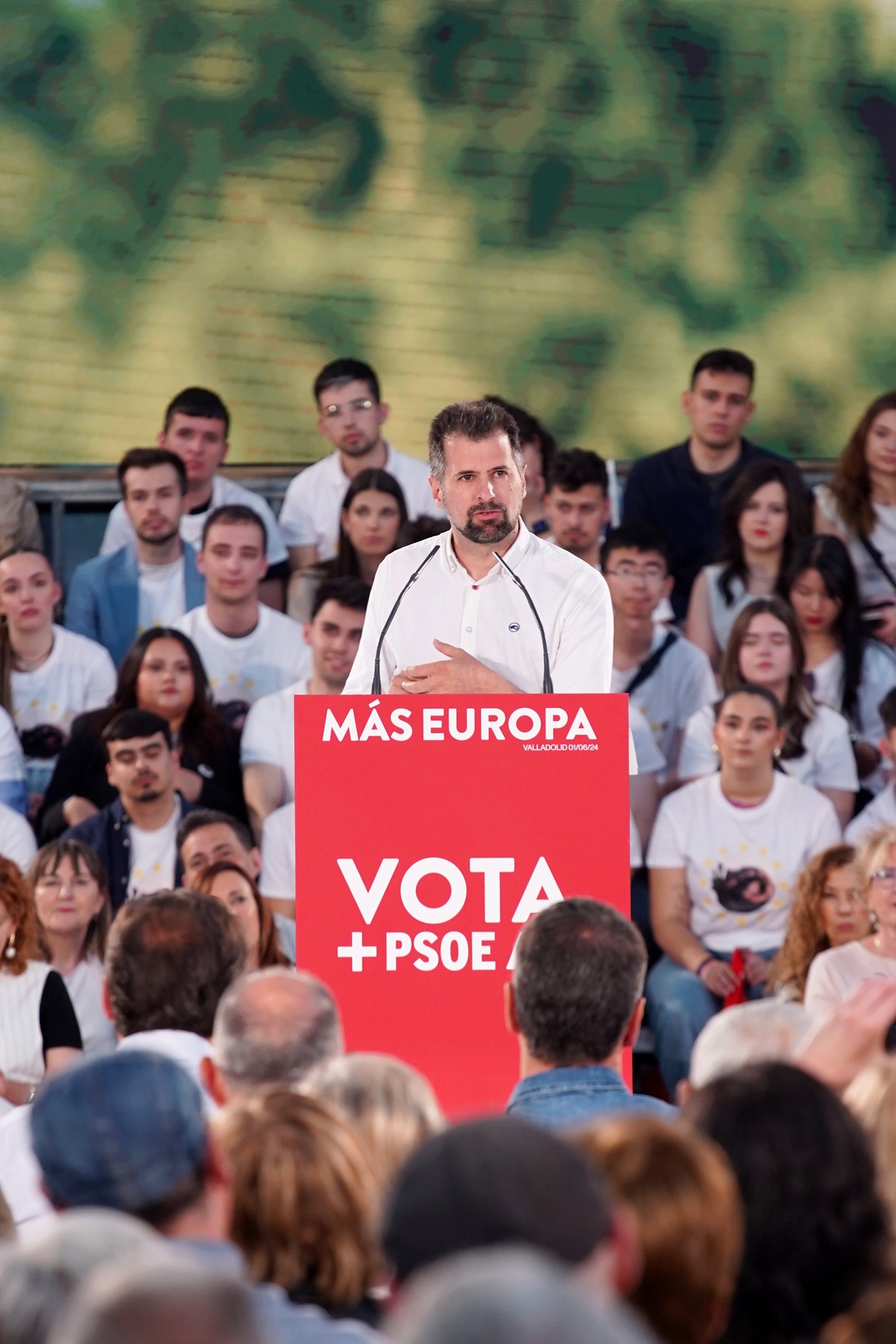 Acto del PSOE por las elecciones europeas en Valladolid.  / MIRIAM CHACÓN ICAL