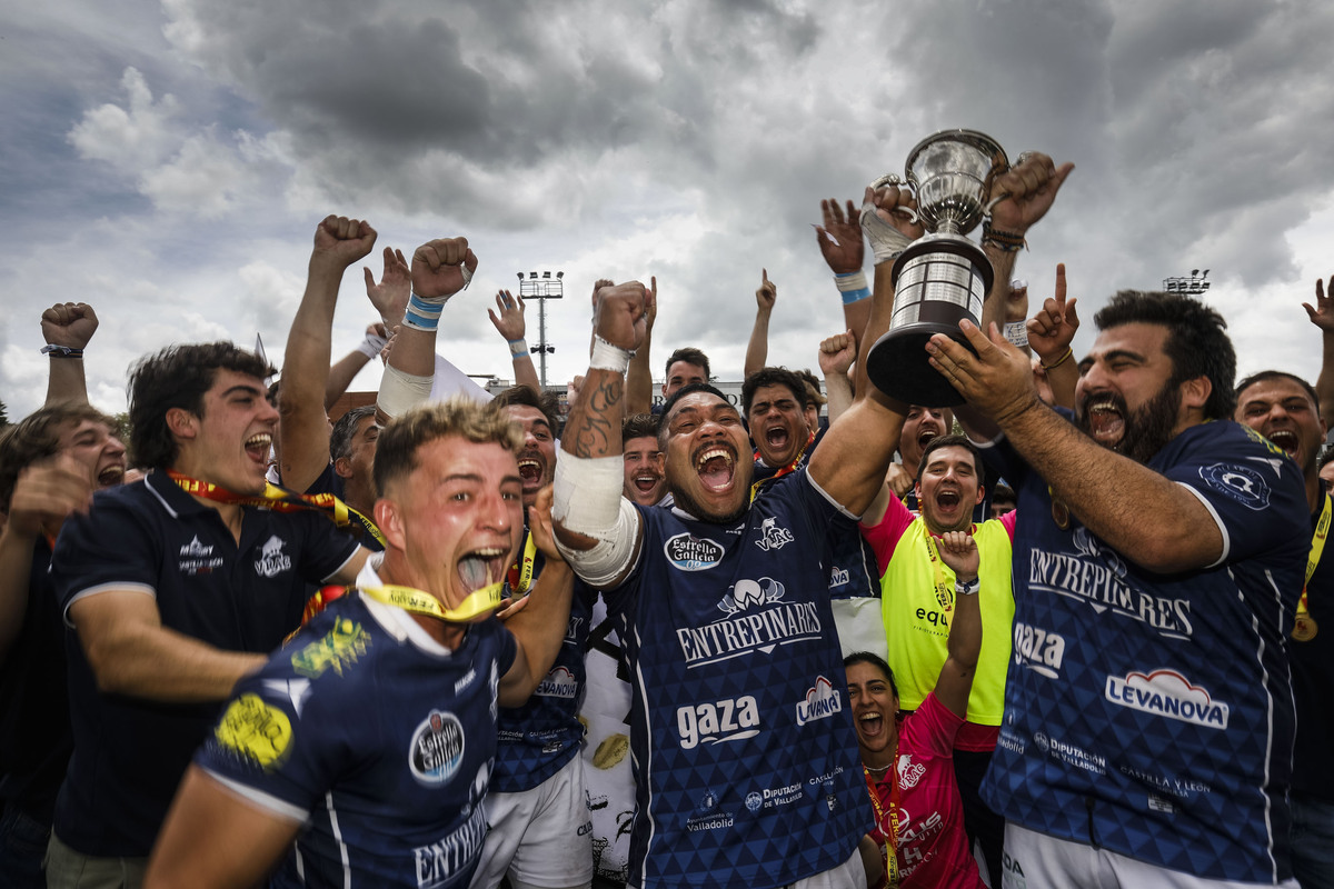 Final de la liga de rugby que disputan el Recoletas Burgos y el VRAC Quesos Entrepinares  / ALBERTO RODRIGO