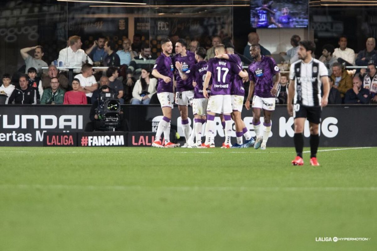 Partido entre el Cartagena y el Real Valladolid.  / LALIGA