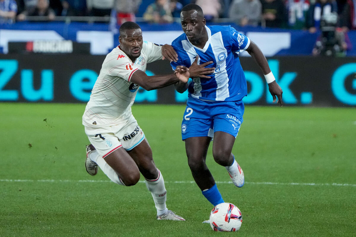 Imágenes del Alavés-Real Valladolid.  / EFE