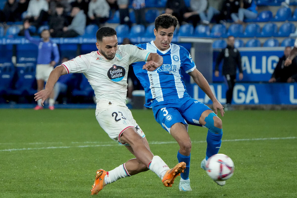 ALAVÉS VS REAL VALLADOLID  / ADRIAN RUIZ HIERRO