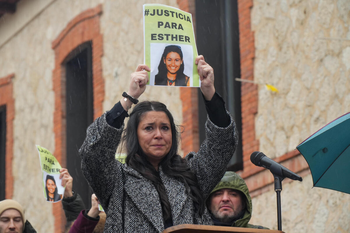 Traspinedo exige justicia para Esther López dos años después de su desaparición y muerte.   / EFE/ R. GARCÍA