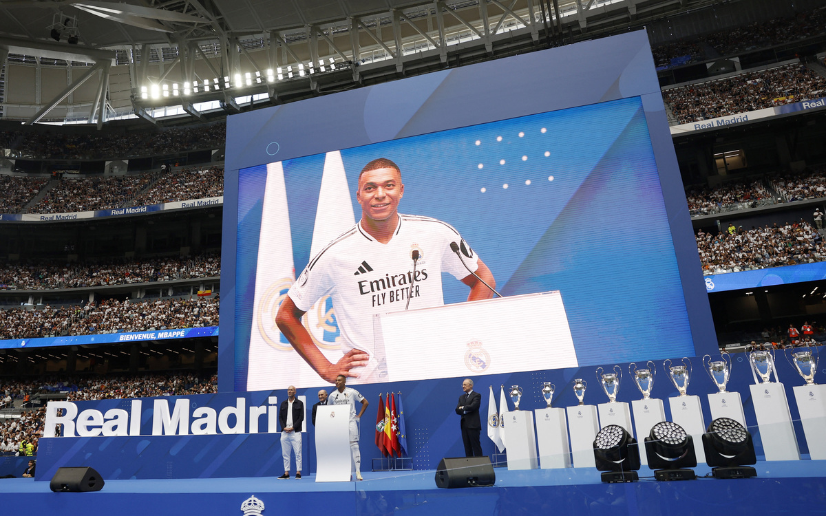 La presentación de Kylian Mbappé como jugador del Real Madrid  / JUAN MEDINA