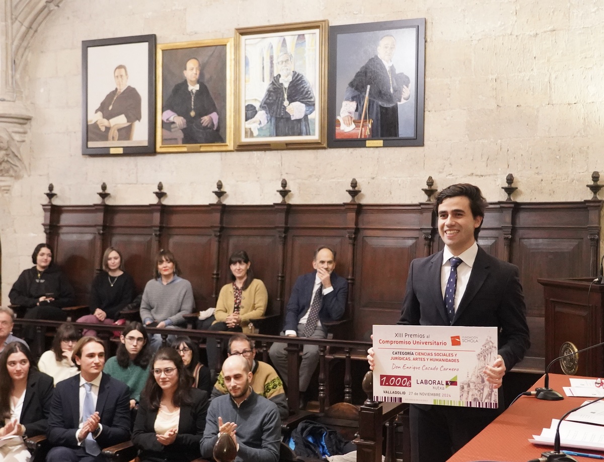 Entrega de los XIII Premios al Compromiso Universitario  / RUBÉN CACHO (ICAL)