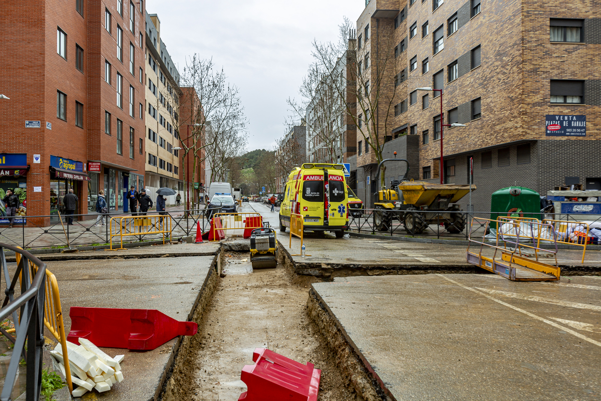 Fallece un trabajador en un accidente en Villa del Prado  / JONATHAN TAJES