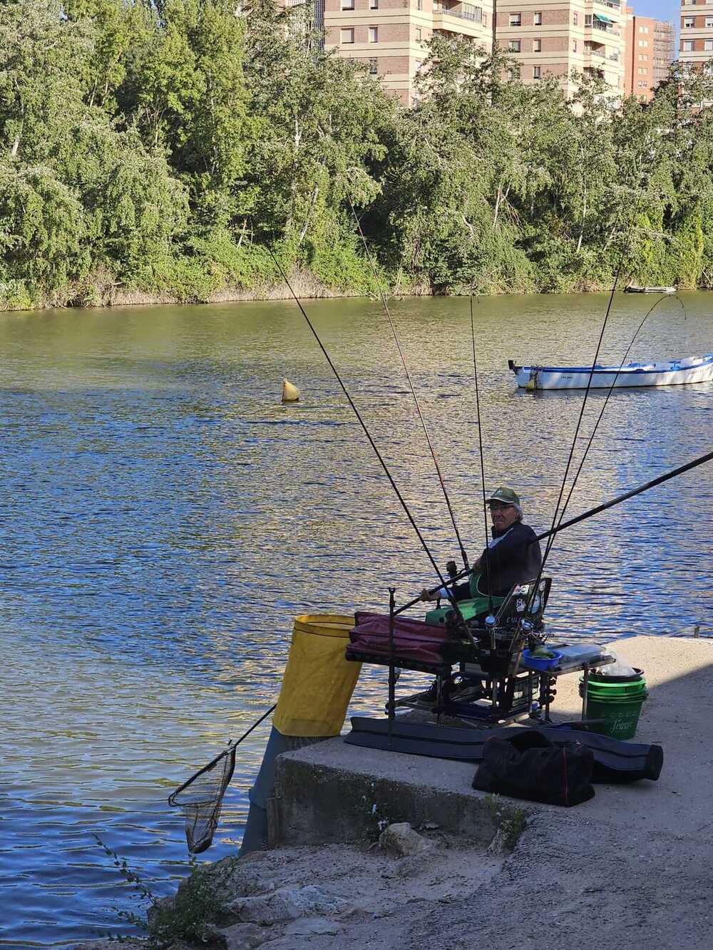 Más de 60 participantes en el Trofeo de Pesca por las Fiestas