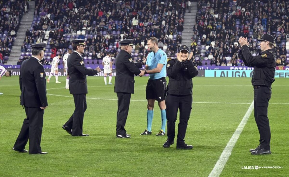 Imagen del Real Valladolid-Racing de Santander.  / LALIGA