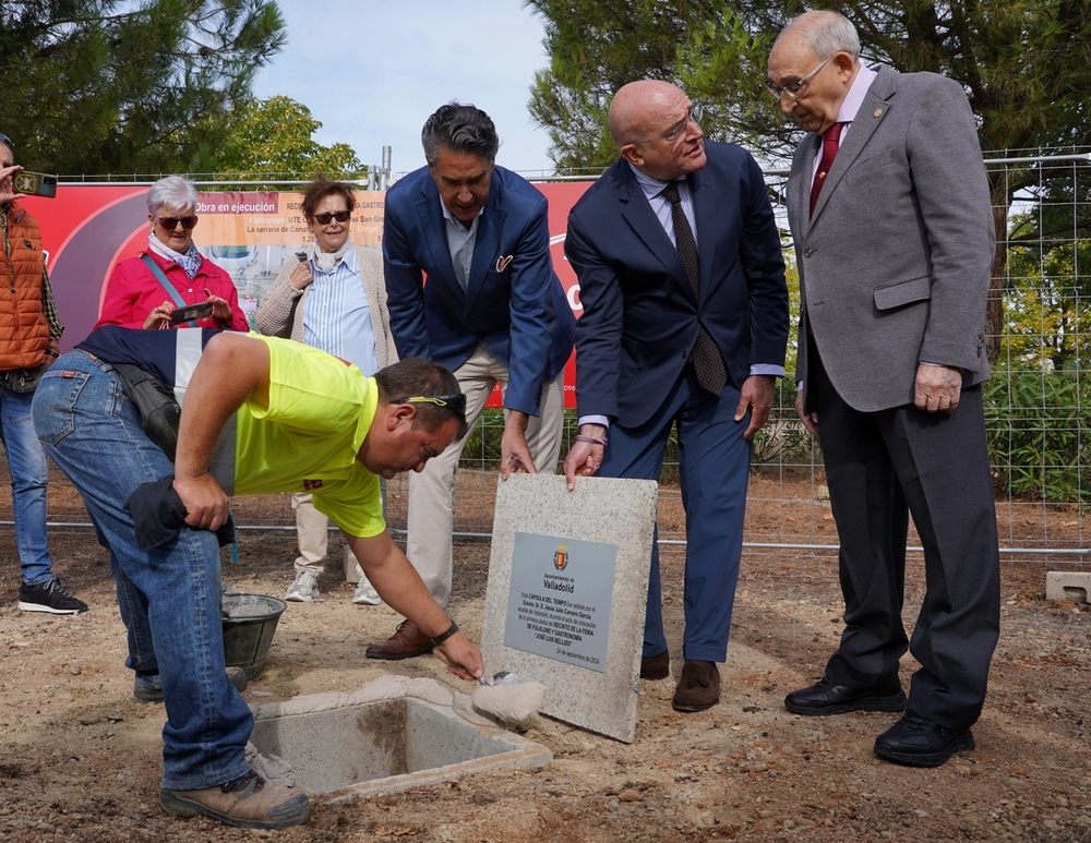 La ciudad de Valladolid puso hoy la primera piedra del nuevo recinto que albergará la Feria de Folklore y Gastronomía.