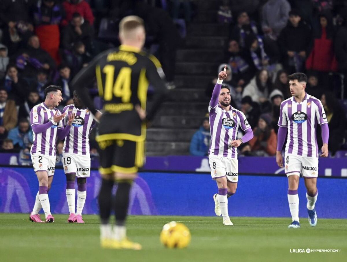 Encuentro entre el Real Valladolid y el Oviedo correspondiente a la jornada 28 de la Liga Hypermotion.  / LALIGA