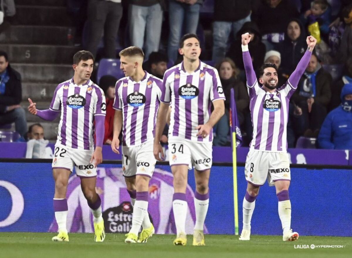 Encuentro entre el Real Valladolid y el Oviedo correspondiente a la jornada 28 de la Liga Hypermotion.  / LALIGA