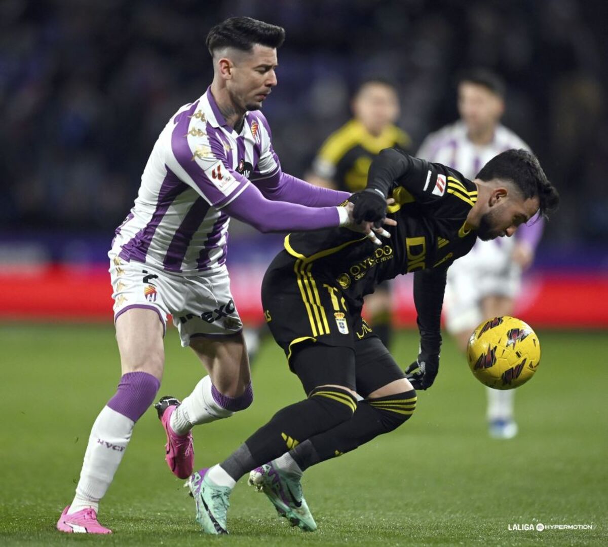 Encuentro entre el Real Valladolid y el Oviedo correspondiente a la jornada 28 de la Liga Hypermotion.  / LALIGA