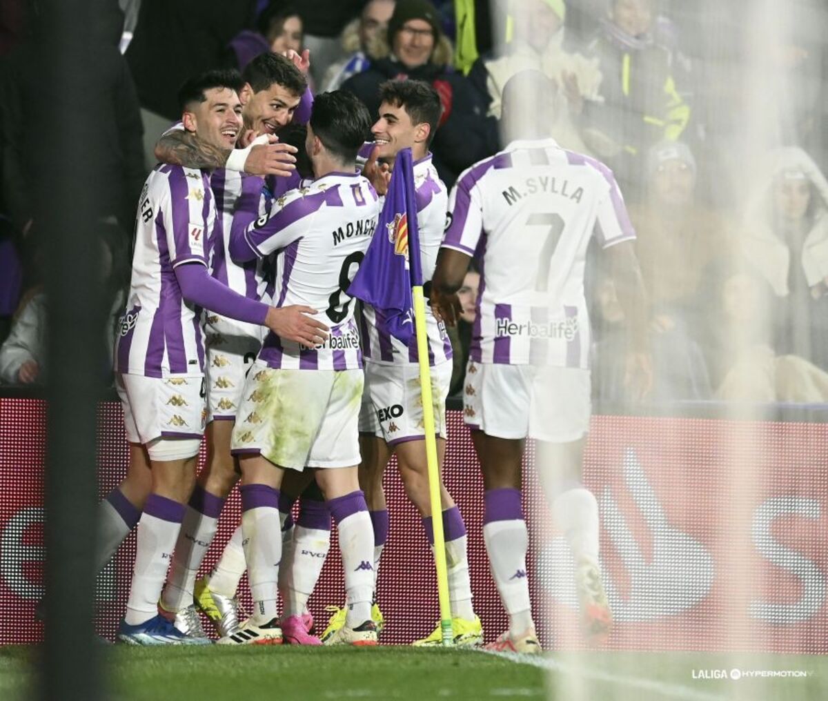 Encuentro entre el Real Valladolid y el Oviedo correspondiente a la jornada 28 de la Liga Hypermotion.  / LALIGA