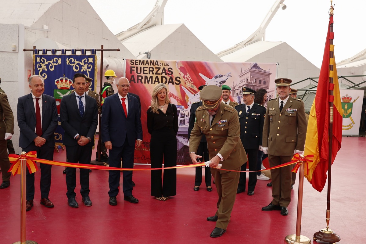 Día de las fuerzas armadas en Valladolid.  / El Día de Valladolid