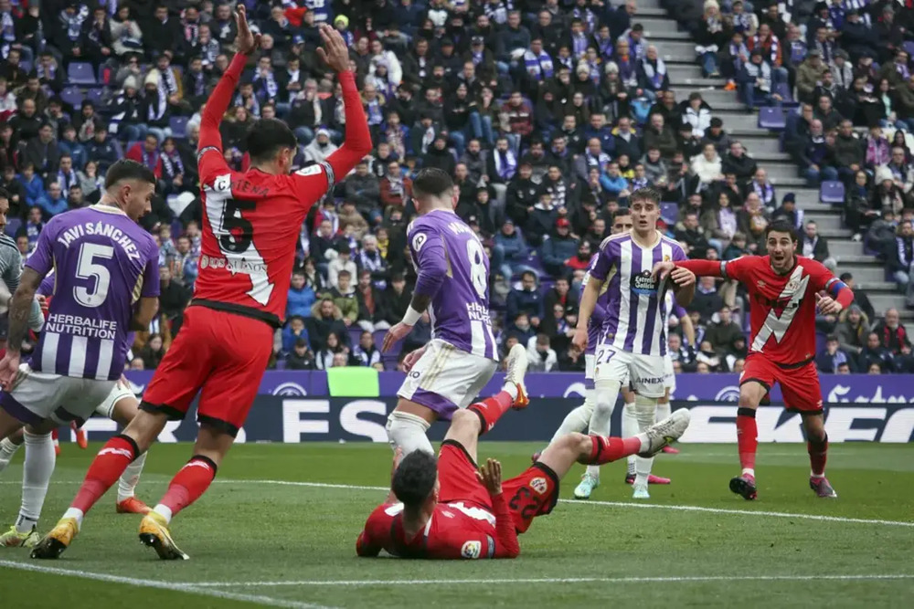 Pezzolano - Iñigo Pérez, pizarras opuestas en Zorrilla