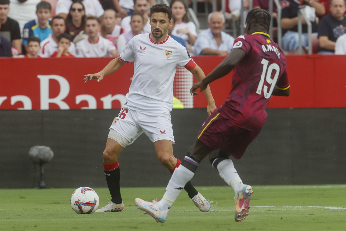 Imágenes del partido entre el Sevilla y el Real Valladolid  / EFE