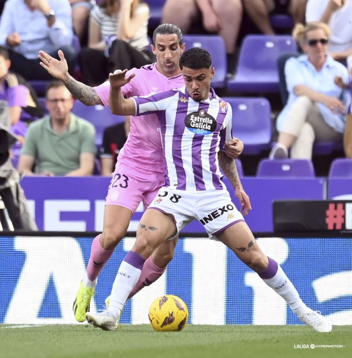 Partido entre el Real Valladolid y el CD Eldense.  / LALIGA