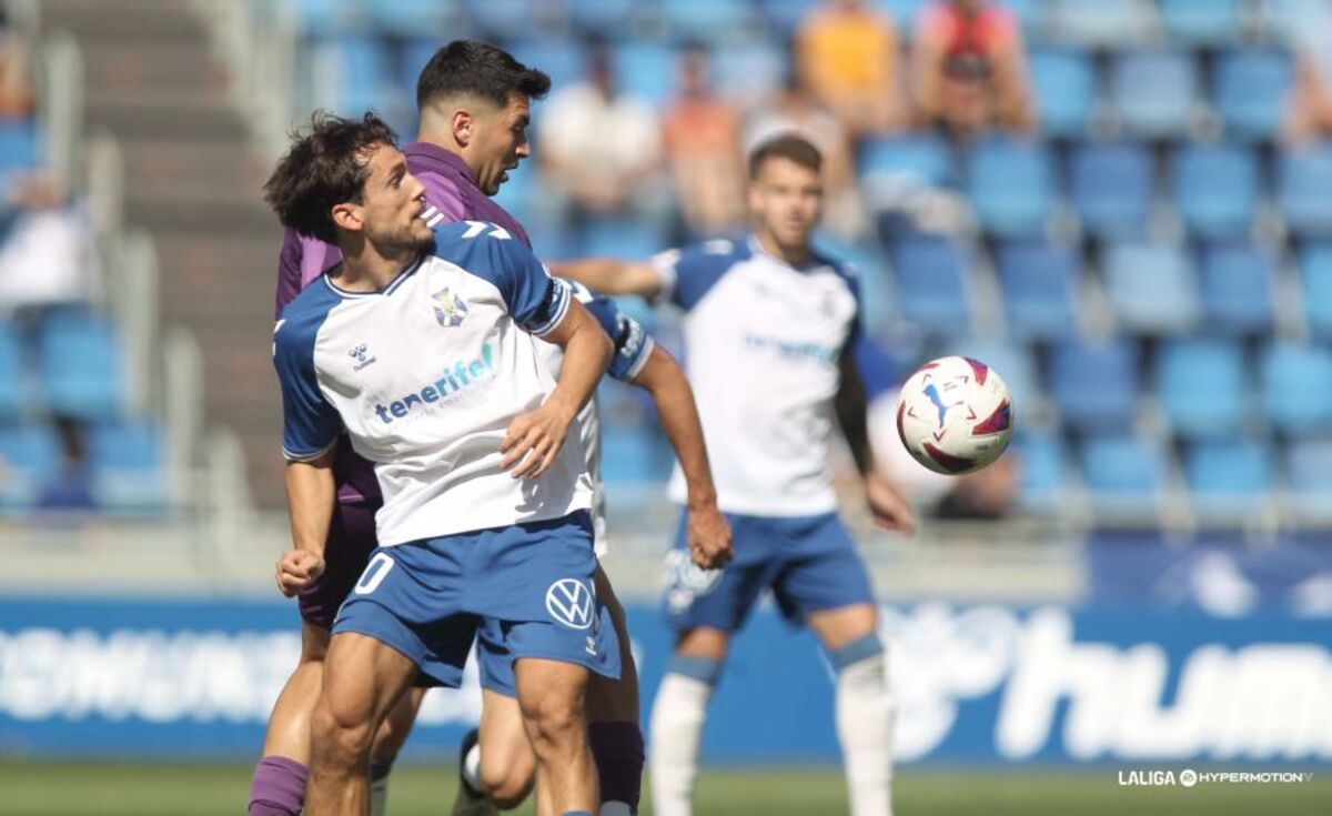 Imagen del Tenerife-Real Valladolid.  / LALIGA