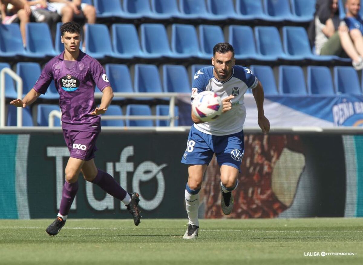 Imagen del Tenerife-Real Valladolid.  / LALIGA