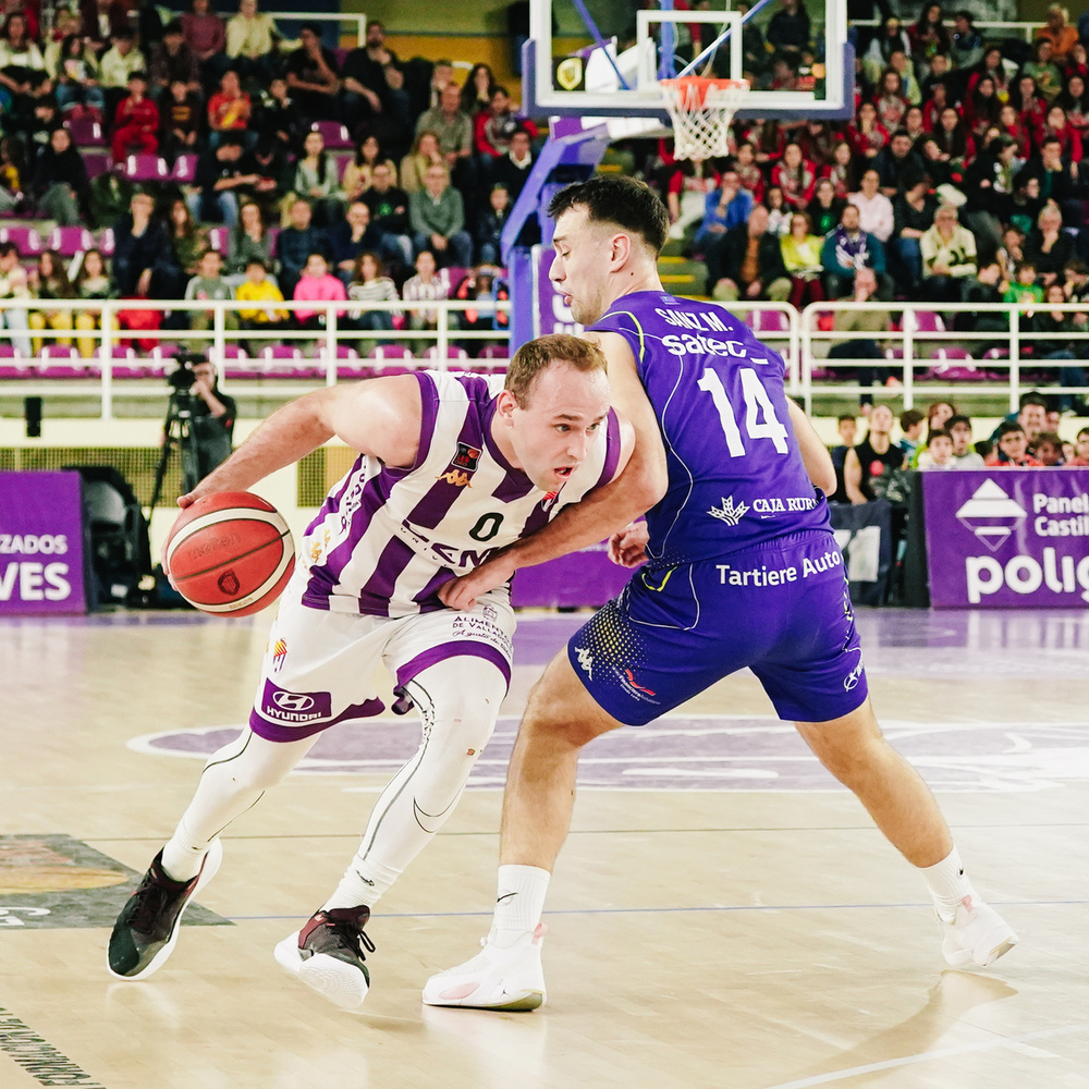 Partido disputado este viernes entre el UEMC Real Valladolid y el Alimerka Oviedo Baloncesto.