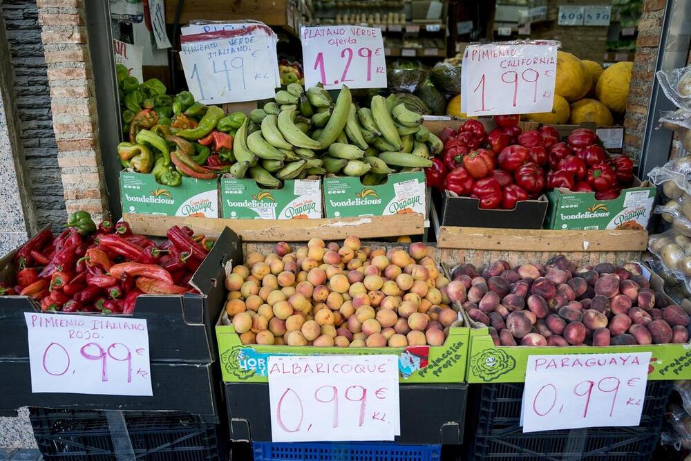 Precios en una frutería - A. Pérez Meca - 