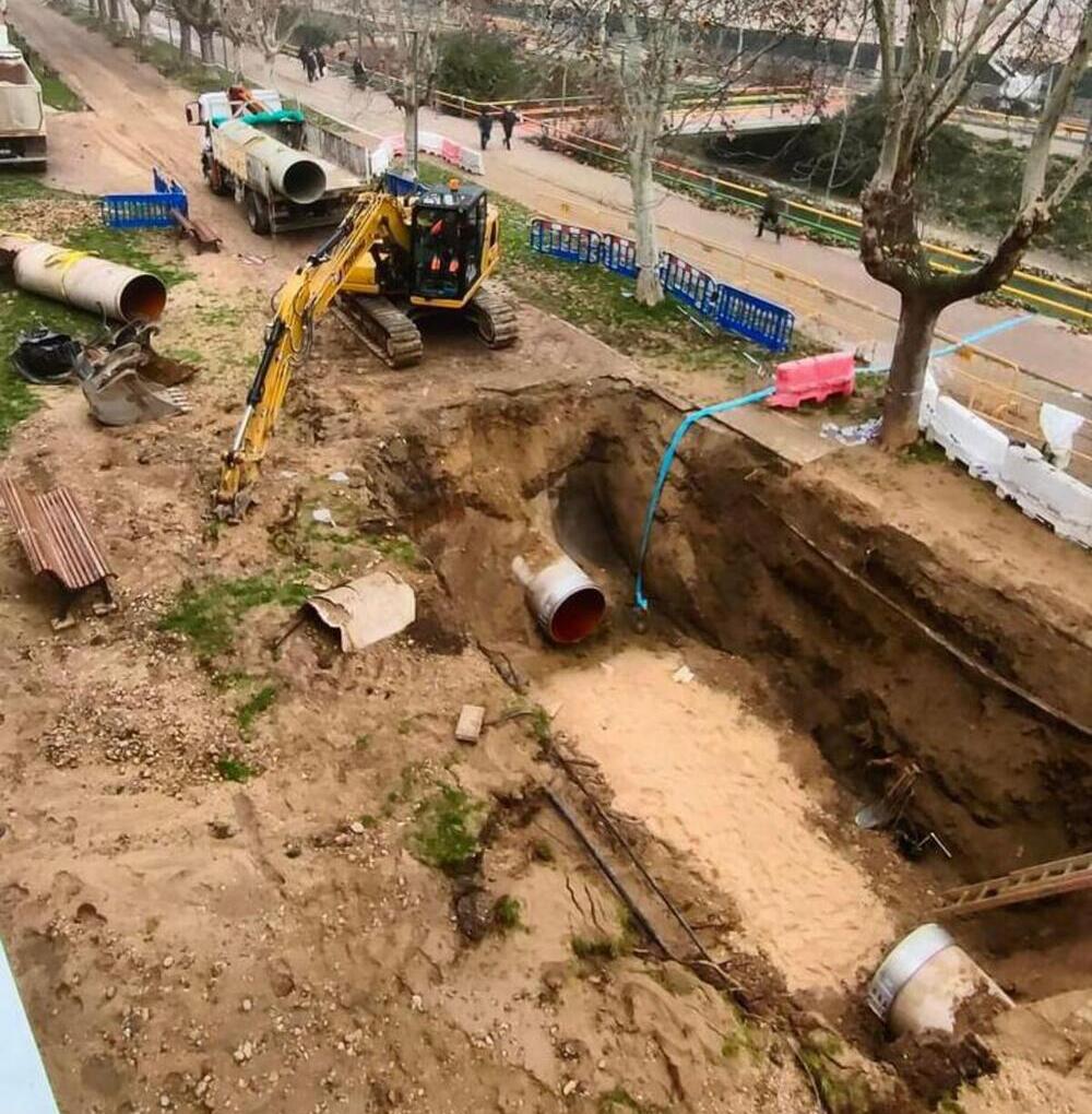 Obras del anillo mil en el paseo del Cauce