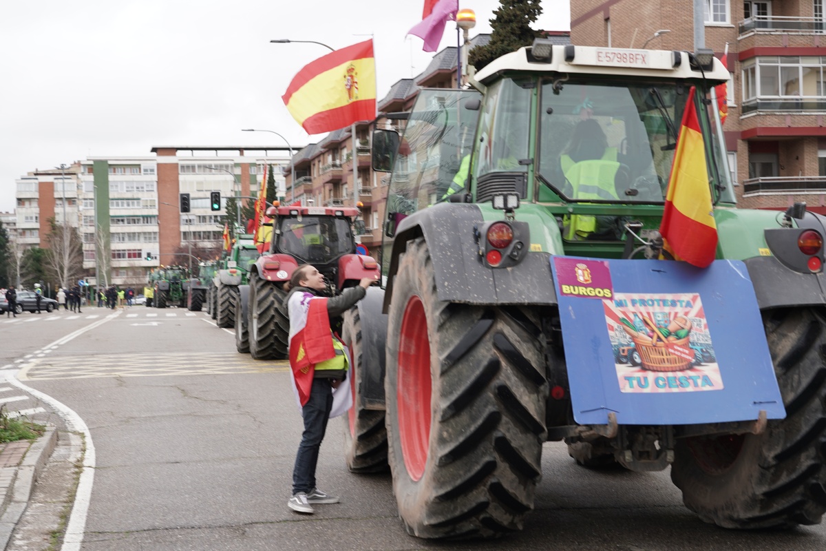 Tractorada por las calles de Valladolid  / RUBÉN CACHO / ICAL