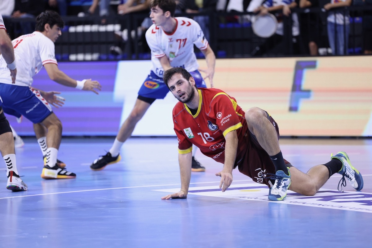 Partido de Liga Plenitude disputado entre Fraikin Granollers y Atlético Valladolid Recoletas.  / XABIER SOLANAS