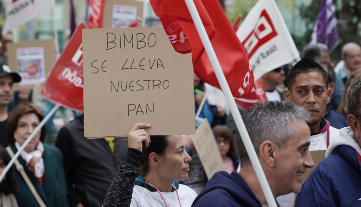 Manifestación de trabajadores de Bimbo contra el cierre de la fábrica de Valladolid.  / RUBÉN CACHO (ICAL)