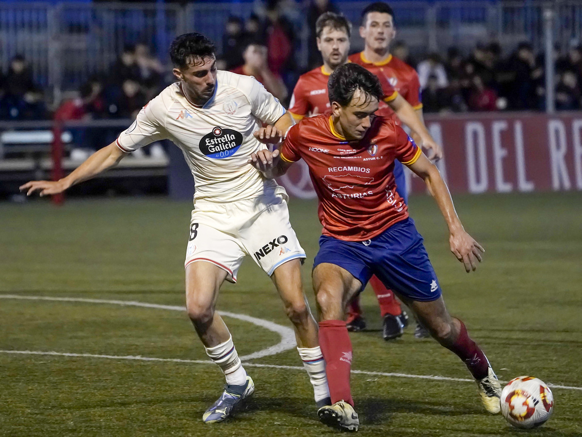 Partido de primera ronda de la Copa del Rey, entre el Astur y el Real Valladolid CF  / PACO PAREDES