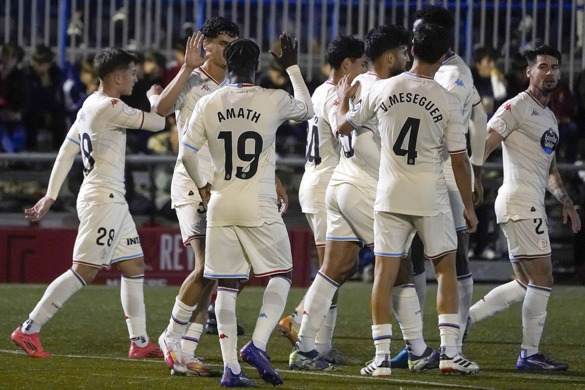 Partido de primera ronda de la Copa del Rey, entre el Astur y el Real Valladolid CF  / PACO PAREDES