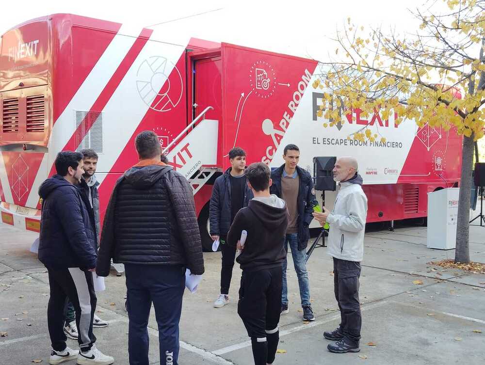 Finexit es el escape room financiero que desafía a los alumnos de FP llega a Valladolid. 