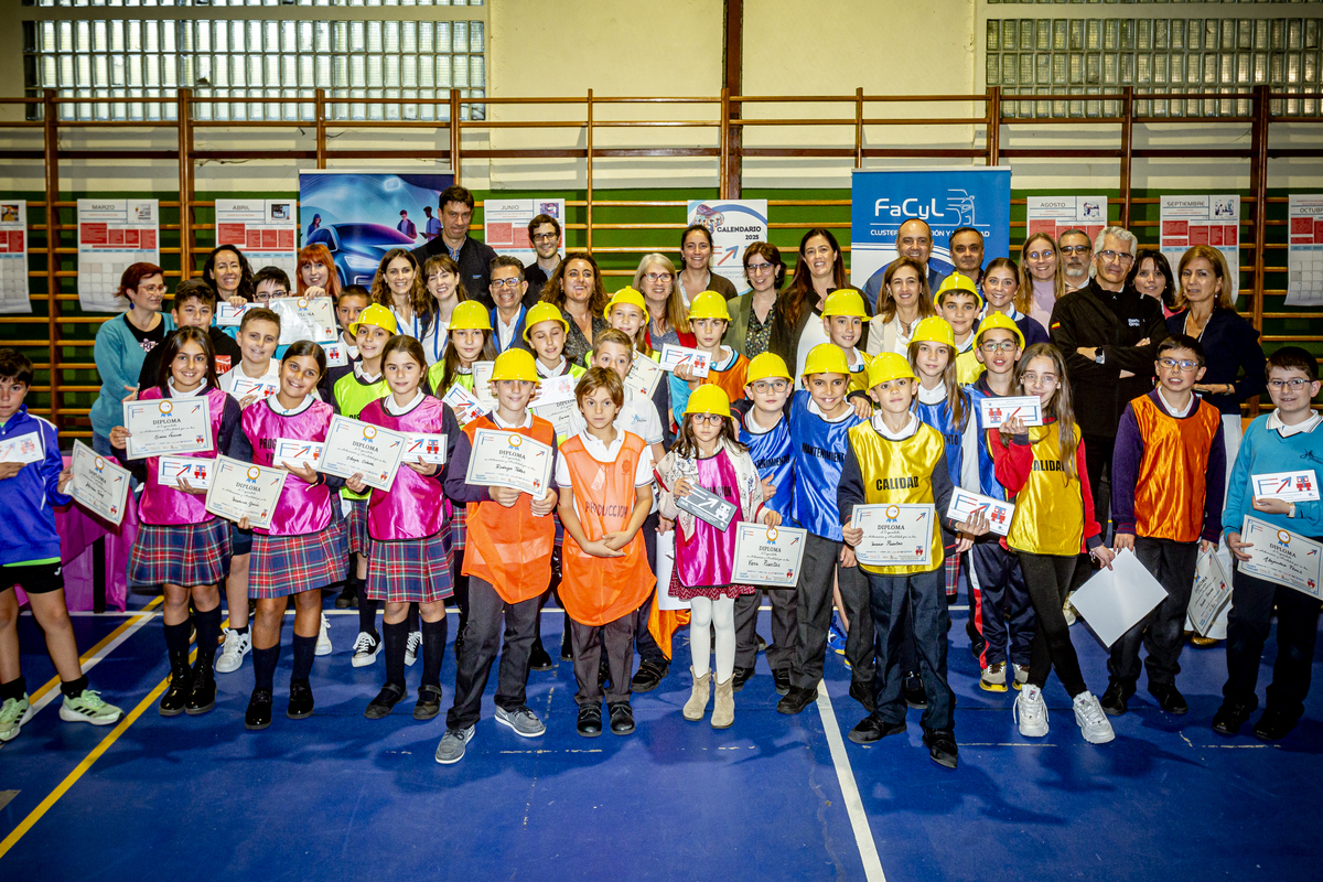 Taller infantil organizado por el cluster de automoción Facyl en el colegio Cristo Rey