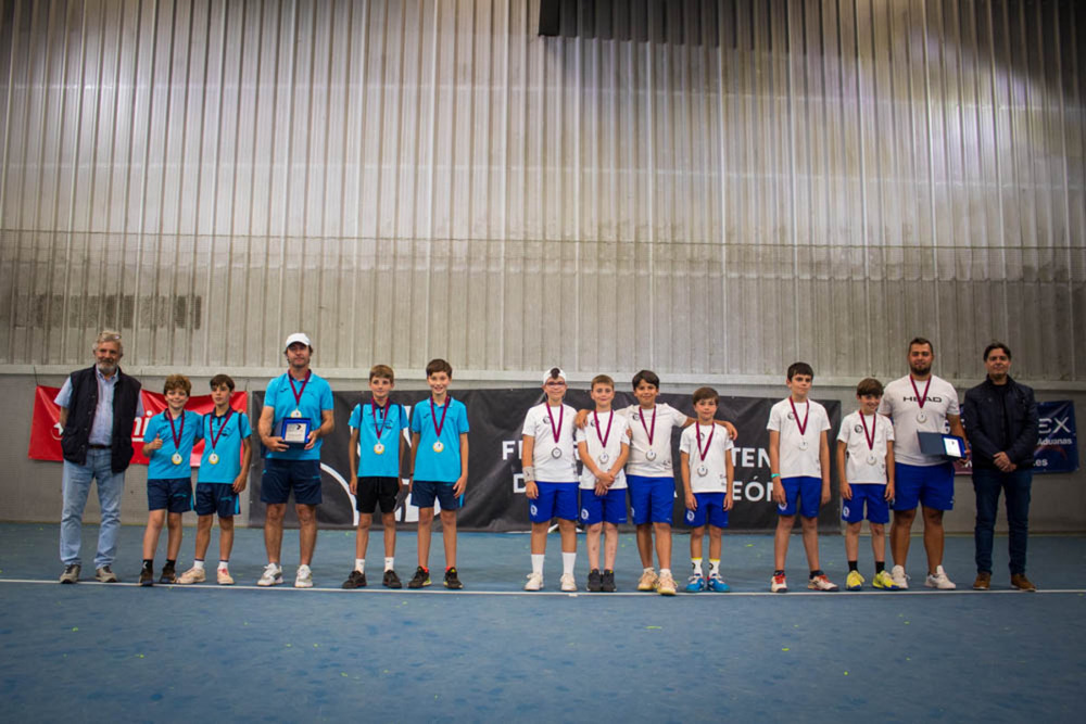 Vega Sport, subcampeón autonómico alevín masculino de tenis.