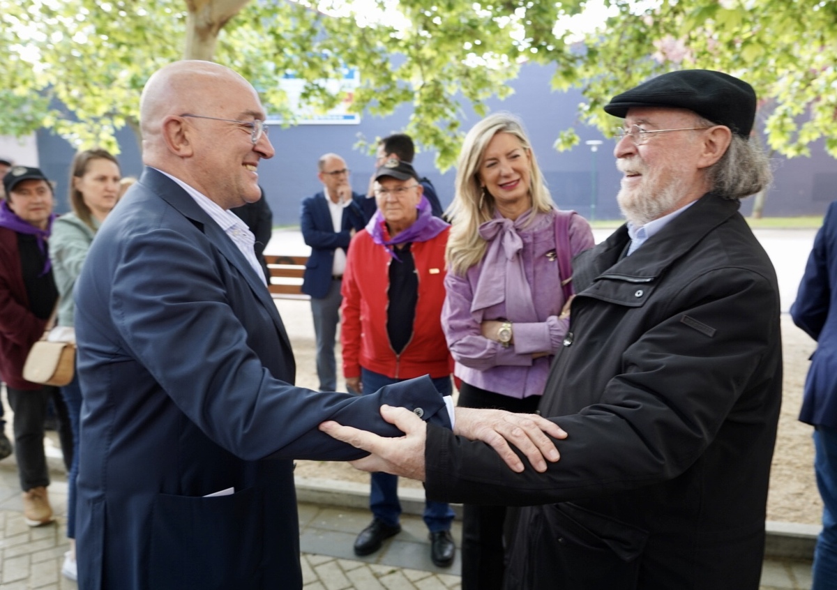 Inauguración de la plaza de Joaquín Díaz en Valladolid  / MIRIAM CHACÓN / ICAL