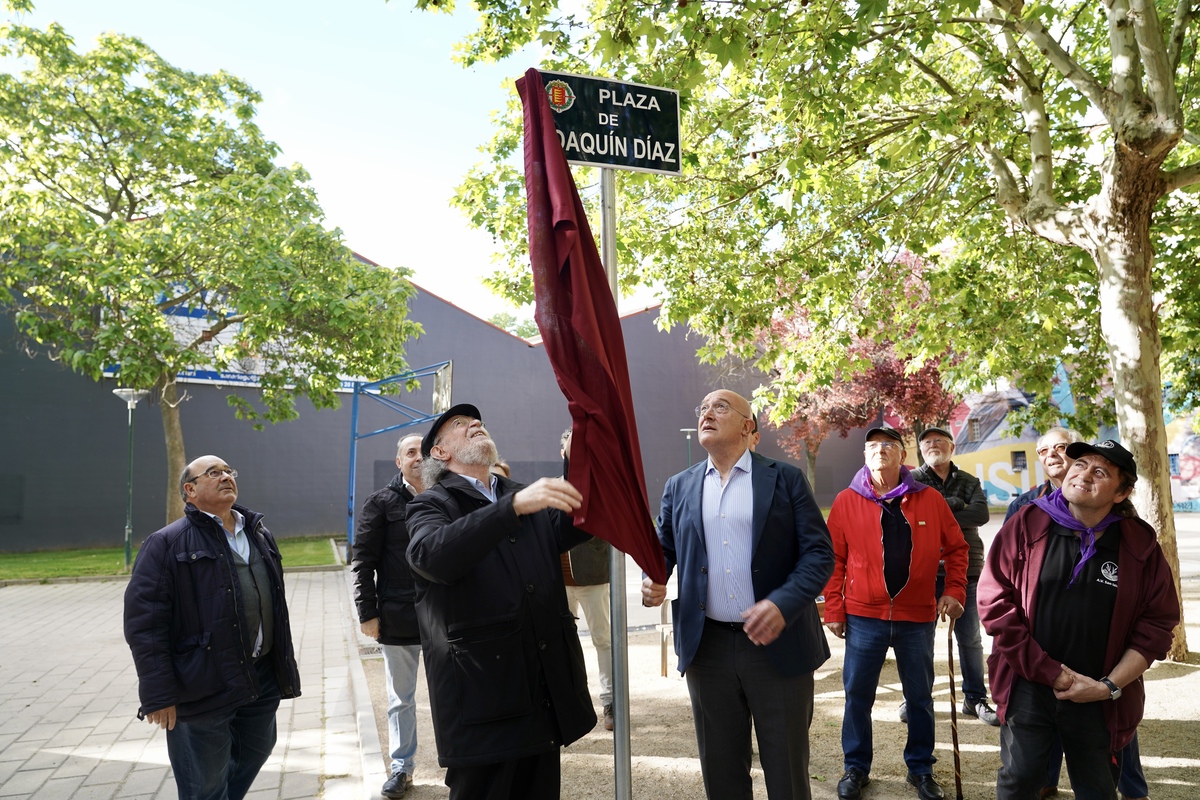 Inauguración de la plaza de Joaquín Díaz en Valladolid  / MIRIAM CHACÓN / ICAL