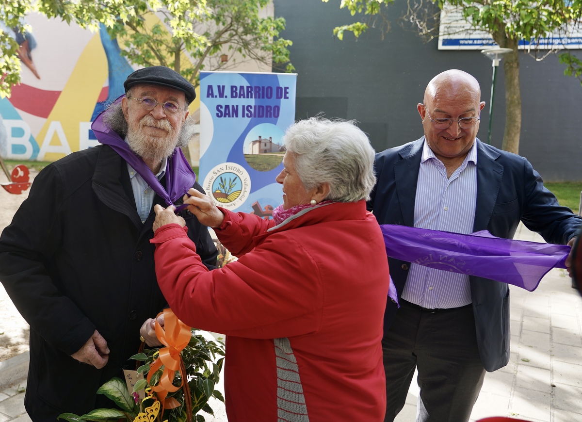 Inauguración de la plaza de Joaquín Díaz en Valladolid  / MIRIAM CHACÓN / ICAL