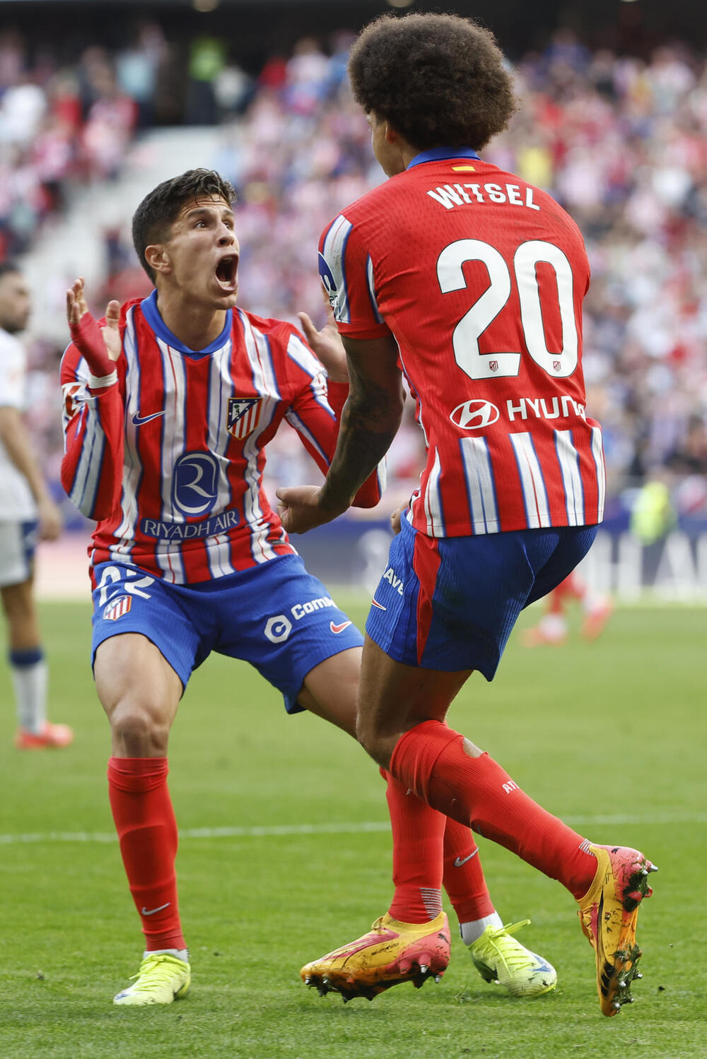 Giuliano centra y Griezmann remata 3 puntos para el Atlético