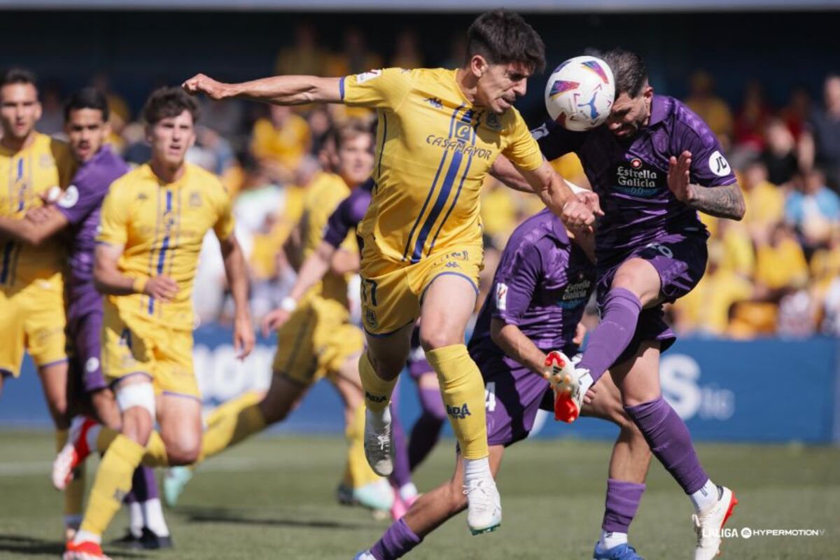 Partido entre el Alcorcón y el Valladolid.  / LALIGA