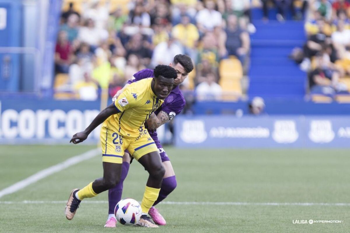 Partido entre el Alcorcón y el Valladolid.  / LALIGA