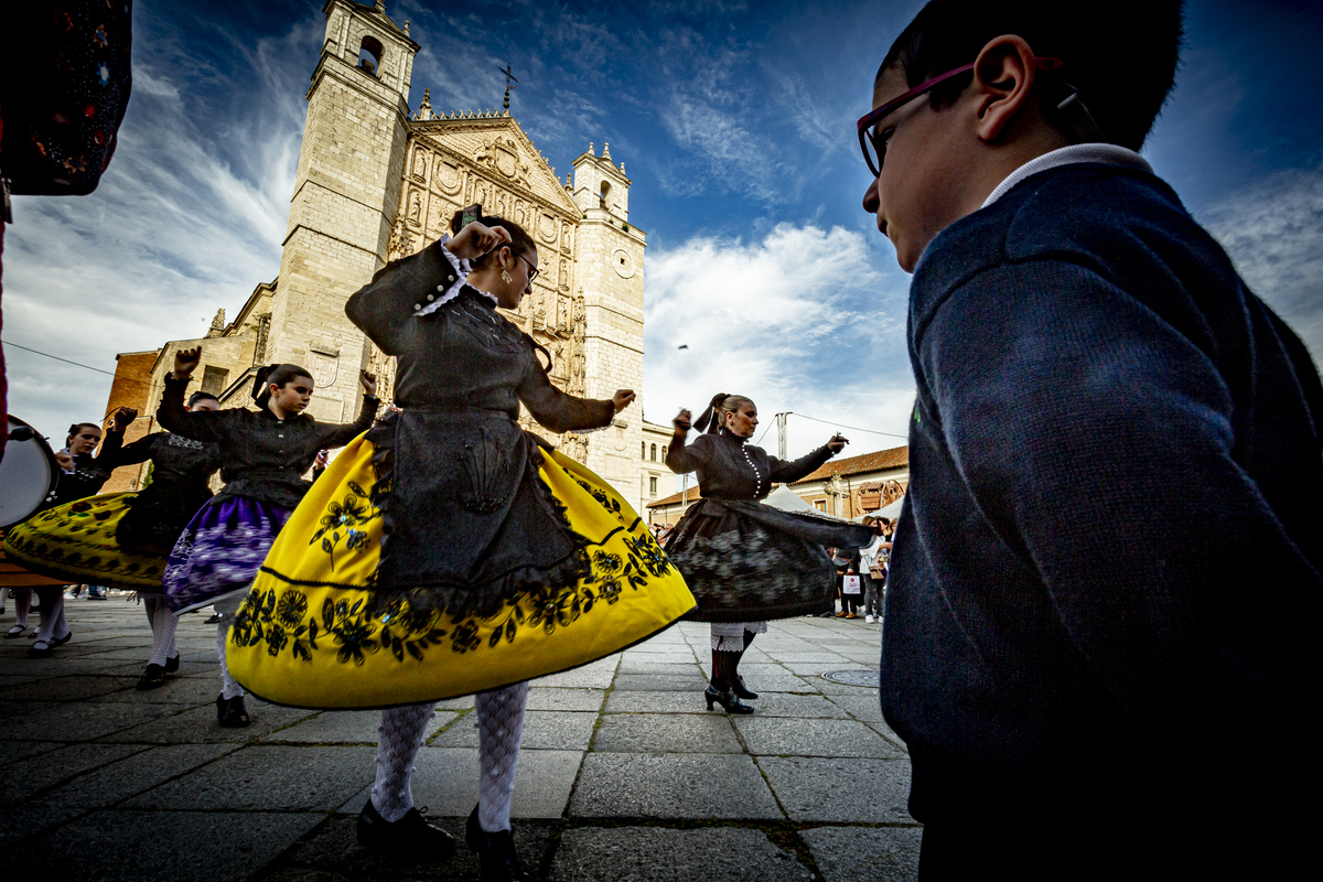 Mercado Castellano en San Pablo durante las fiestas de San Pedro Regalado  / JONATHAN TAJES