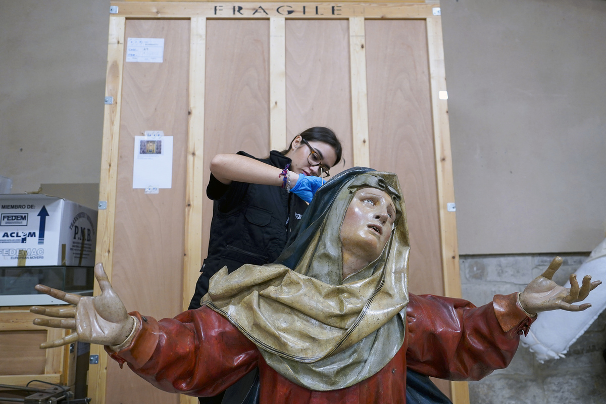 Restauran tallas de Gregorio Fernández tras el derrumbe de la cúpula de la iglesia de la Vera Cruz  / EFE