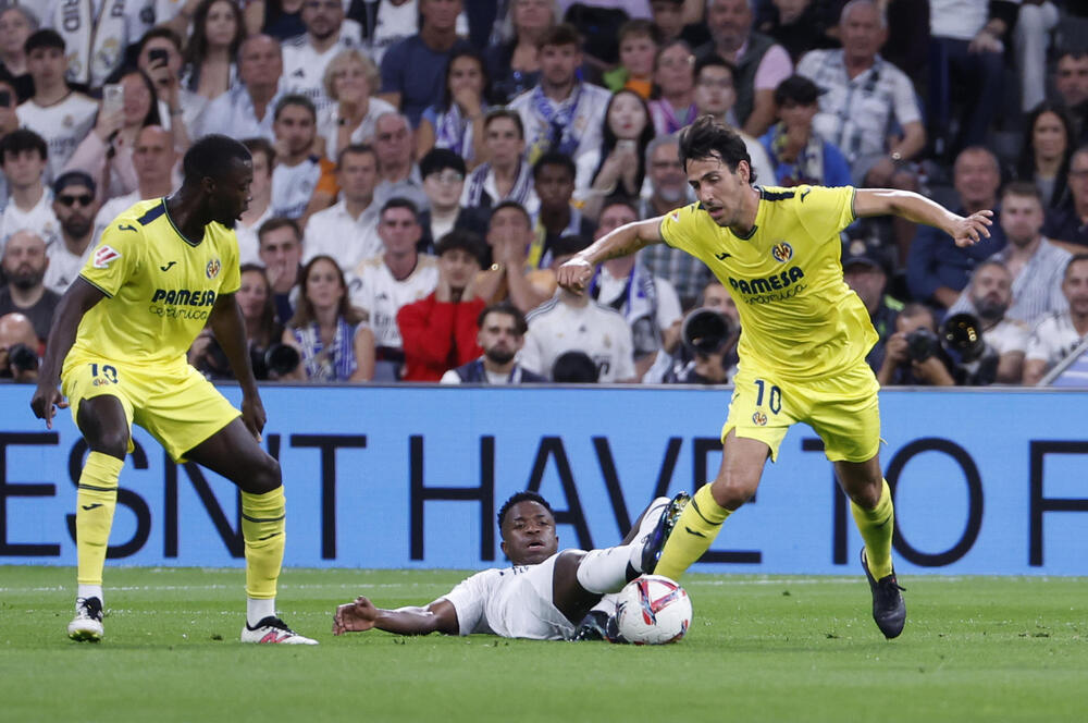 Vinícius torpedea al 'Submarino' y presiona al Barça