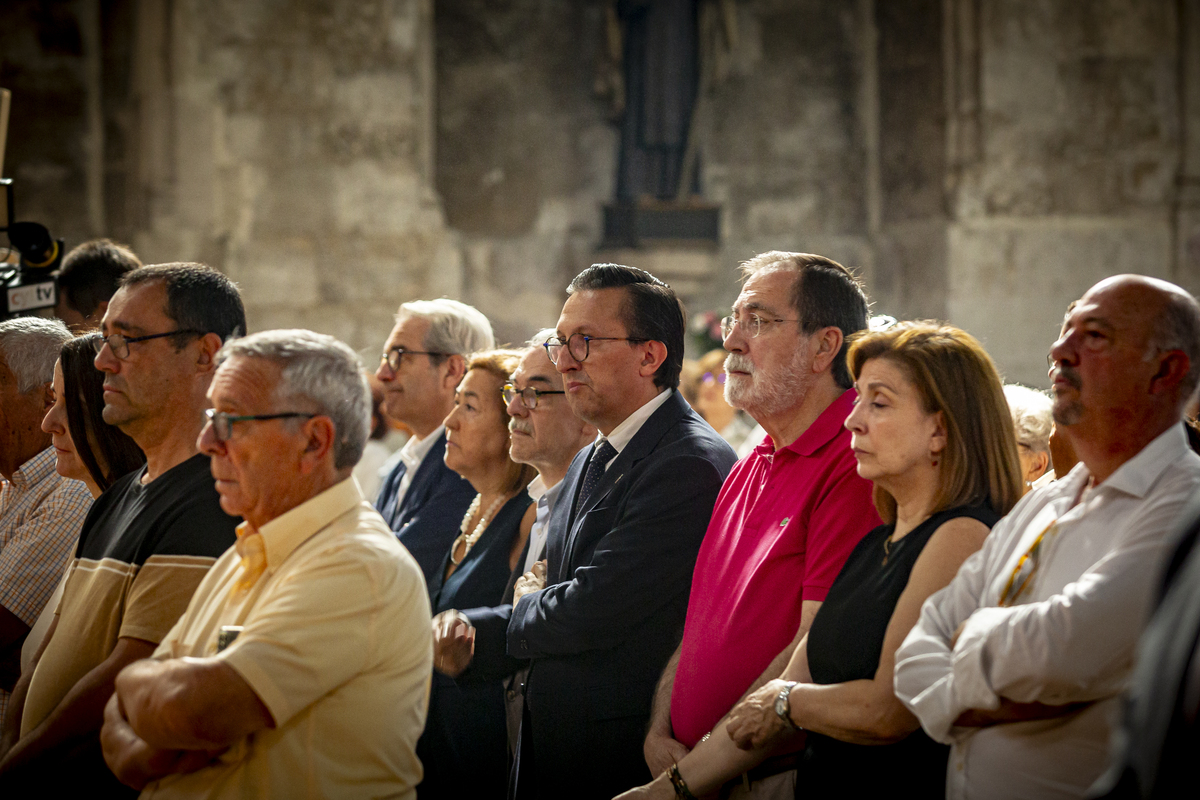 Valladolid se despide de Teófanes Egido en 'su' iglesia  / JONATHAN TAJES