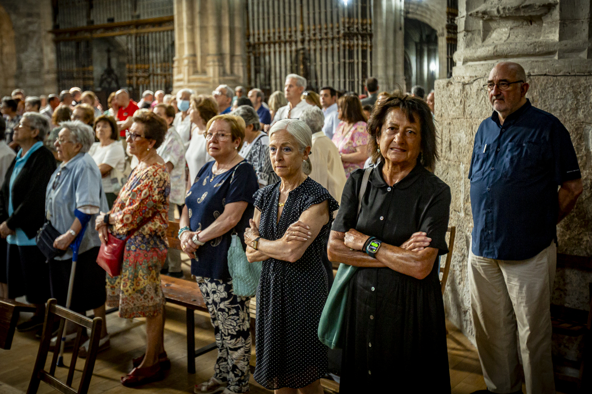 Valladolid se despide de Teófanes Egido en 'su' iglesia  / JONATHAN TAJES