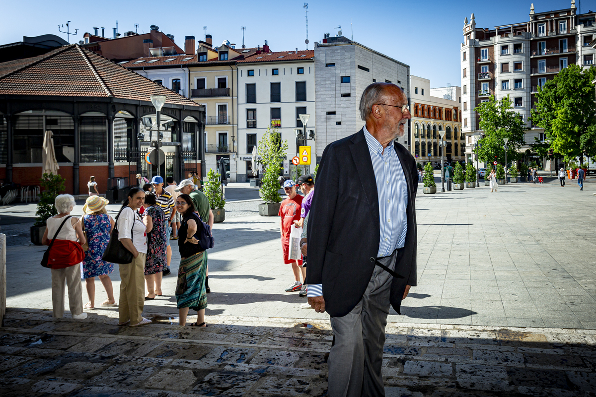 Valladolid se despide de Teófanes Egido en 'su' iglesia  / JONATHAN TAJES