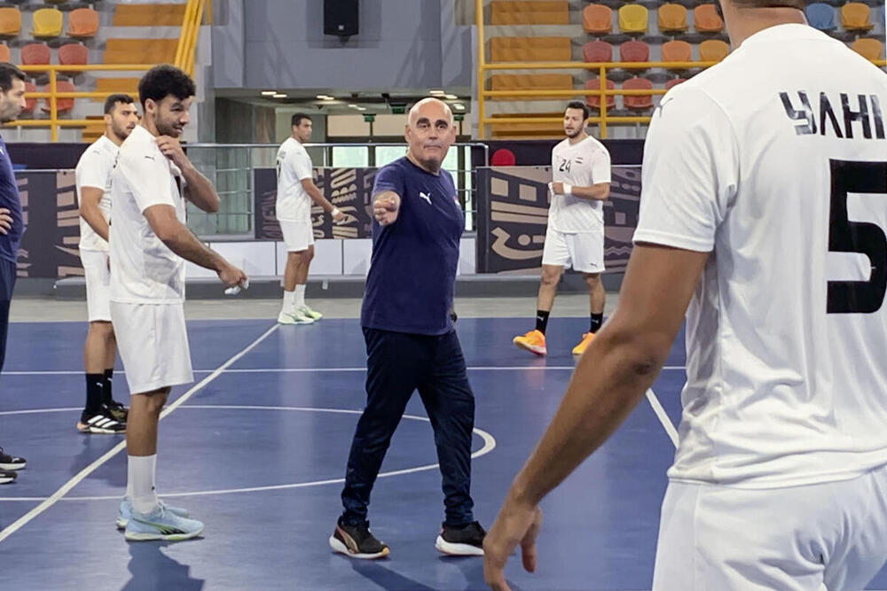 Juan Carlos Pastor, entrenando en Egipto.