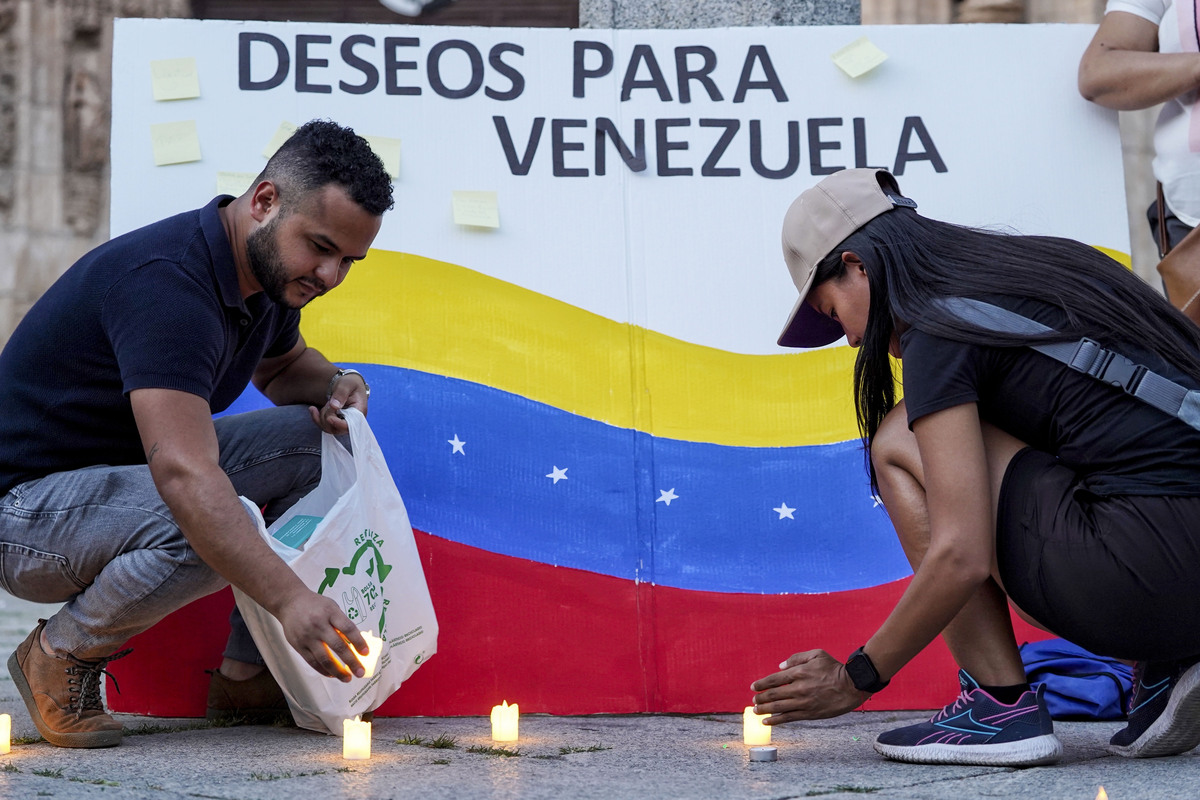 Vigilia en apoyo al pueblo venezolano  / EFE