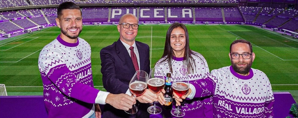 El Real Valladolid brinda en clave blanquivioleta