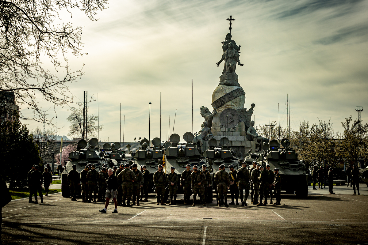 Ensayos del desfile del 375 aniversario del regimiento Farnesio del ejército de Tierra al que acudirá el Rey Felipe VI   / JONATHAN TAJES